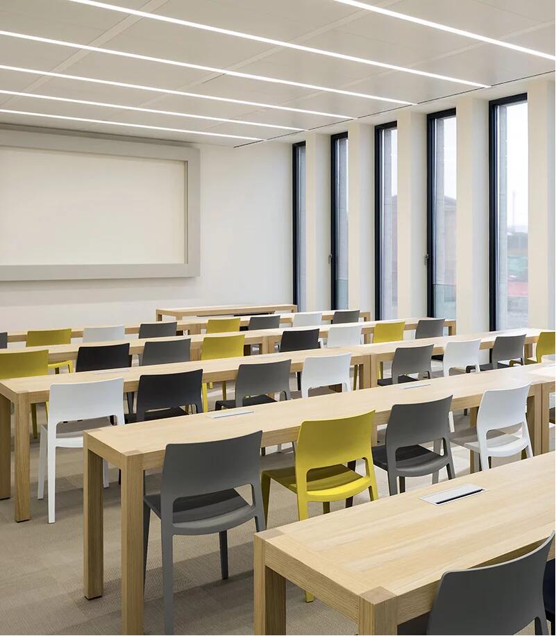 万象城网页版 - 坐具|餐椅|办公家具|万象城(中国)家具|Juno 洽谈椅/培训椅